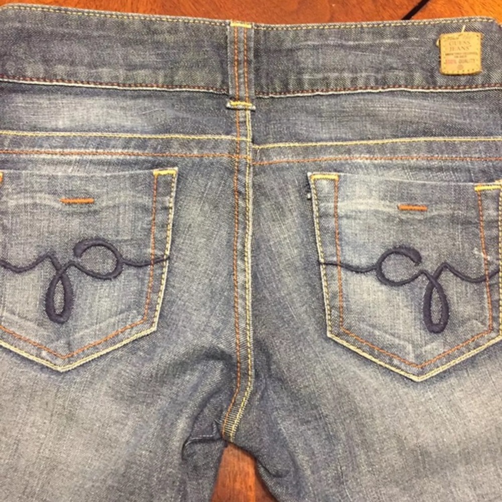 Guess Jeans - Picture 3 of 3